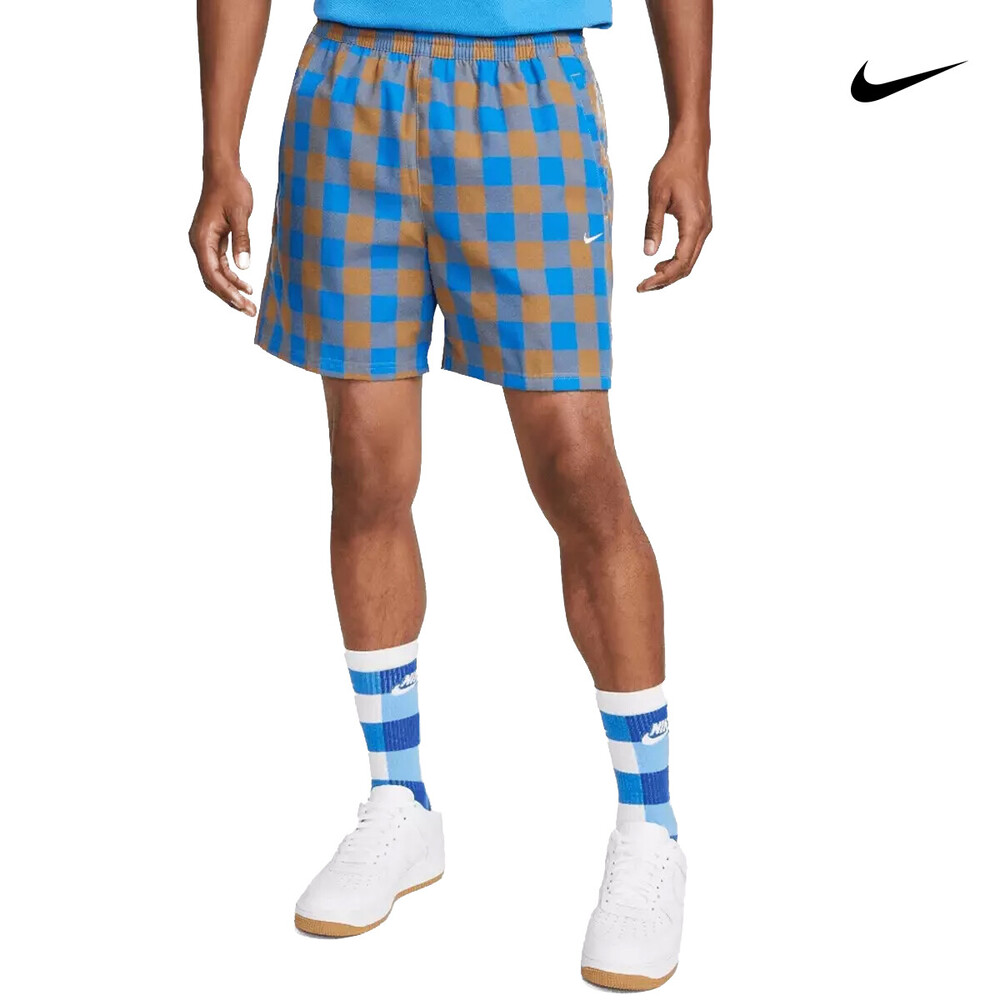 NIKE LIFE MEN'S UNLINED LIGHT BLUE PLAID SHORTS