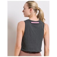 BDTK    SLEEVELESS CROP TOP
